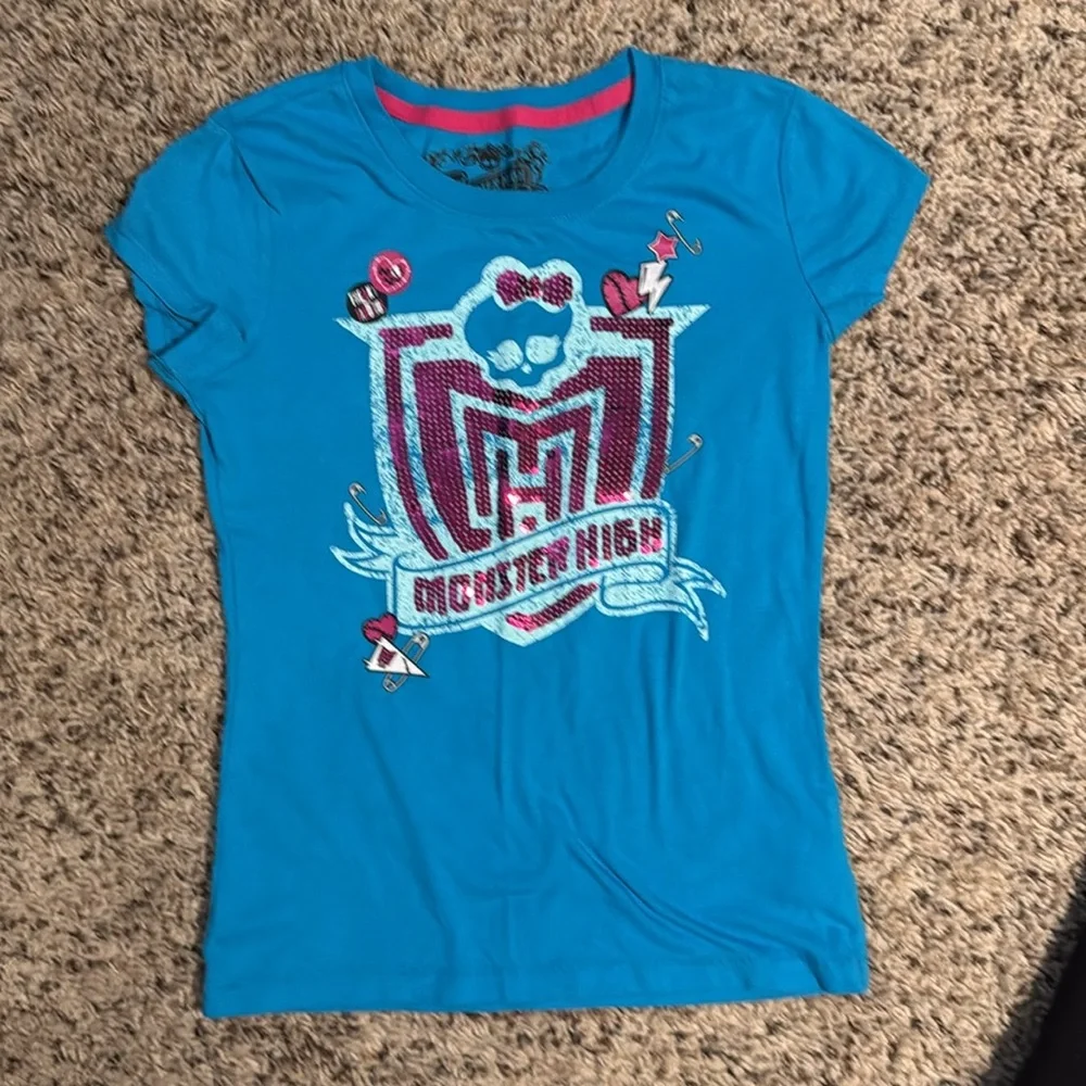 Size 7 Monster High bundle of 3 adorable tops - Picture 2 of 4